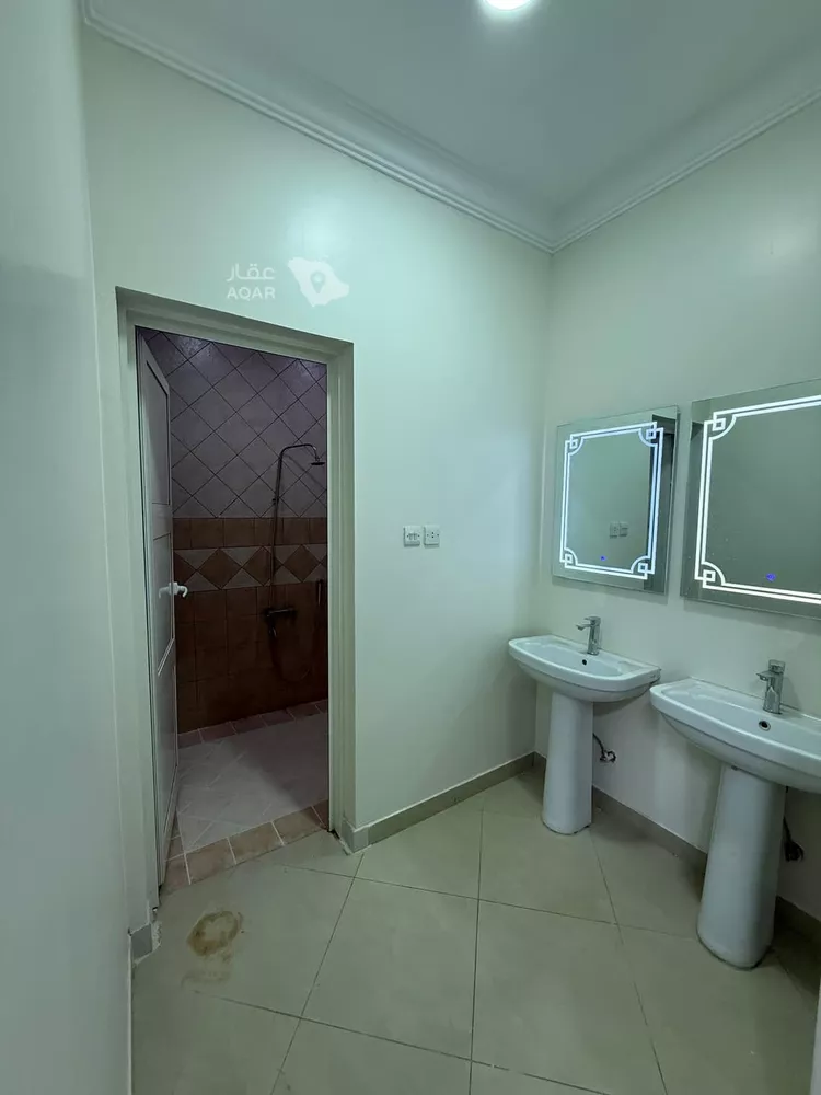Floor for Rent in Riyadh Qurtubah 3