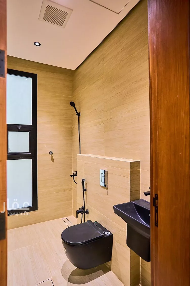 فيلا للبيع في شارع محمد بن هبة الله, حي المهدية, مدينة الرياض, منطقة الرياض صورة 3