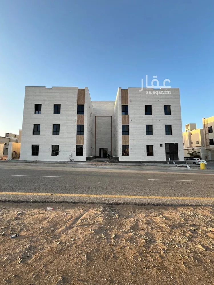 عمارة للبيع في شارع كفاية بنت أبي الفتوح, حي المهدية, مدينة الرياض, منطقة الرياض
