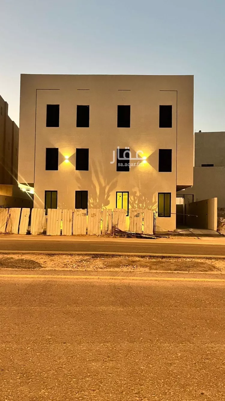 عمارة للبيع في شارع عمير بن سنان بن عرفطة, حي المهدية, مدينة الرياض, منطقة الرياض صورة 4
