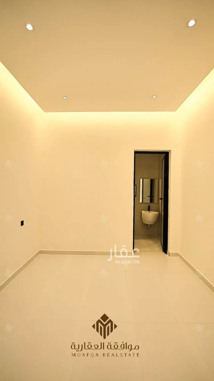 فيلا للبيع في شارع عبداللطيف بن المبارك, حي المهدية, مدينة الرياض, منطقة الرياض 26