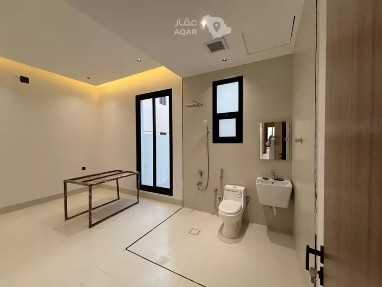 فيلا للبيع في شارع خلف الأحمر, حي المهدية, مدينة الرياض, منطقة الرياض 25