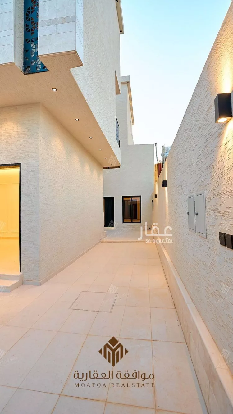 فيلا للبيع في شارع أبي القاسم الزجاجي, حي المهدية, مدينة الرياض, منطقة الرياض صورة 4