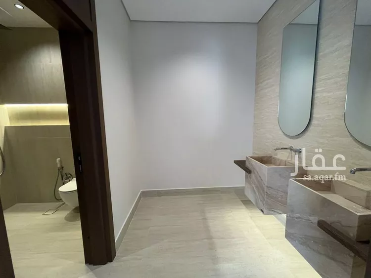 فيلا للبيع في شارع خلف الأحمر, حي المهدية, مدينة الرياض, منطقة الرياض صورة 5