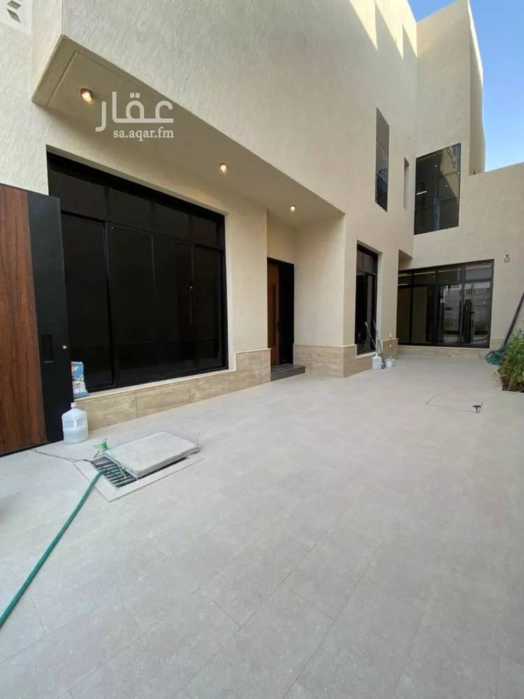 فيلا للبيع في شارع يعقوب الصفار, حي المهدية, مدينة الرياض, منطقة الرياض صورة 4