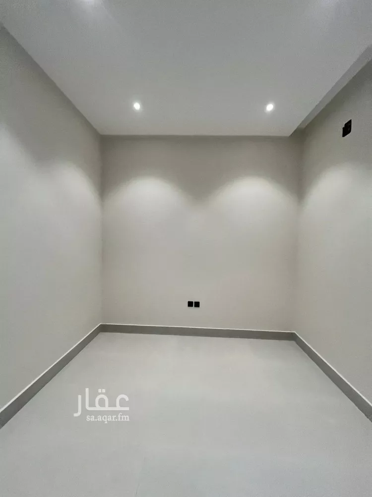 Villa for Sale in Riyadh Al Mahdiyah 17
