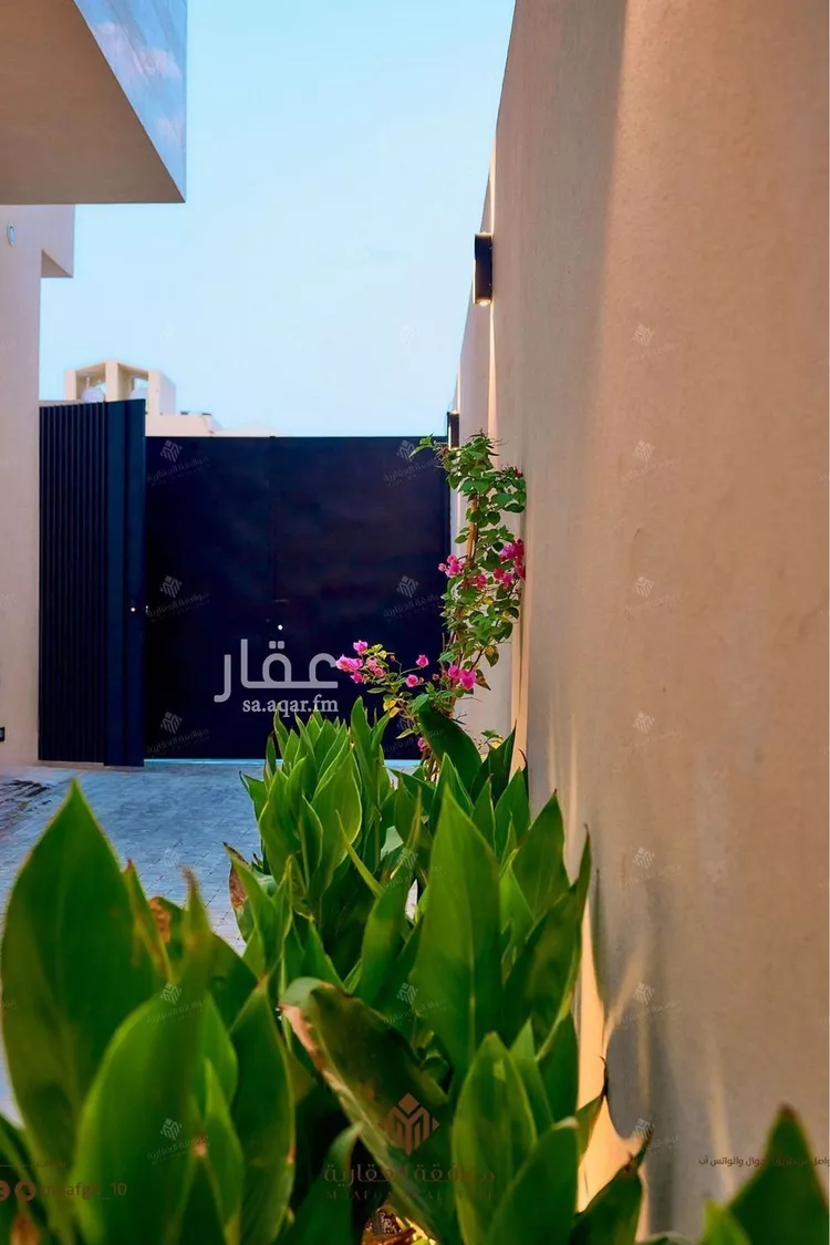 Villa for Sale in Riyadh Al Mahdiyah 11