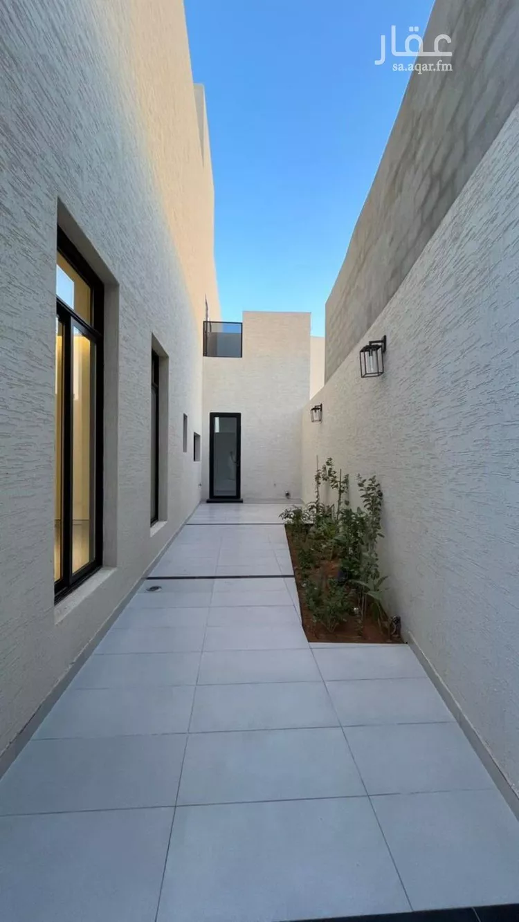 Villa for Sale in Riyadh Al Mahdiyah صورة 4