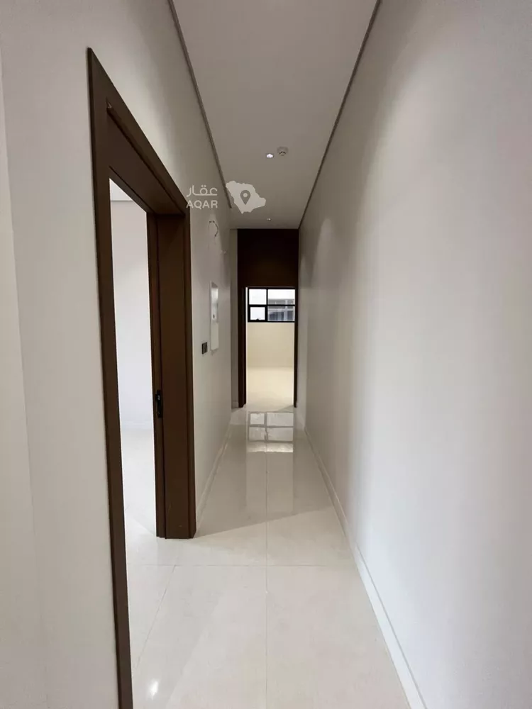 عمارة للبيع في شارع أحمد بن هاشم, حي المهدية, مدينة الرياض, منطقة الرياض 10