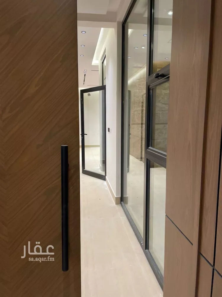 فيلا للبيع في شارع أبي الحسن الأسفرائيني, حي المهدية, مدينة الرياض, منطقة الرياض 13