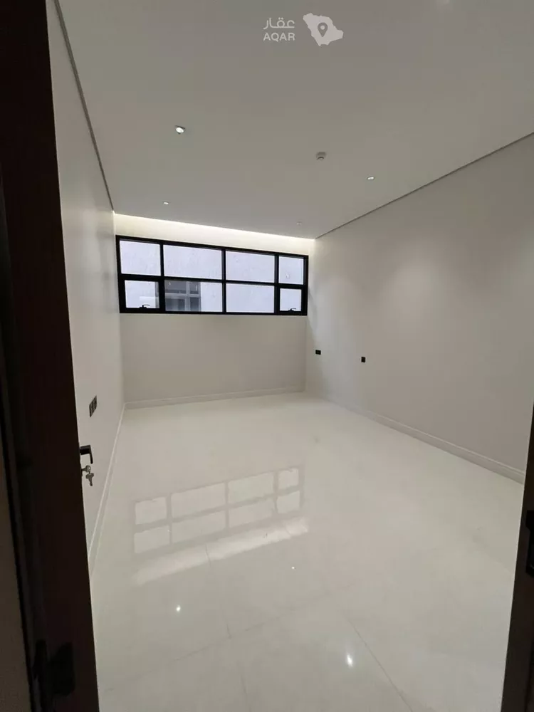 عمارة للبيع في شارع أحمد بن هاشم, حي المهدية, مدينة الرياض, منطقة الرياض 16