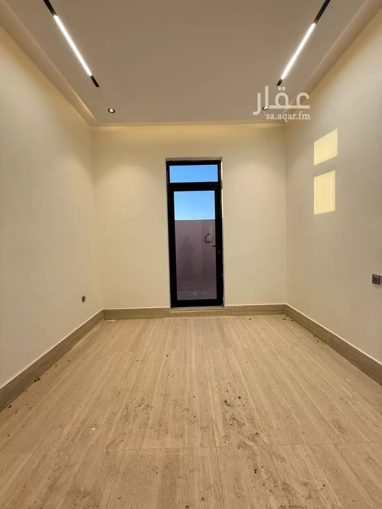 فيلا للبيع في شارع أحمد بن علي الشوائطي, حي المهدية, مدينة الرياض, منطقة الرياض صورة 4