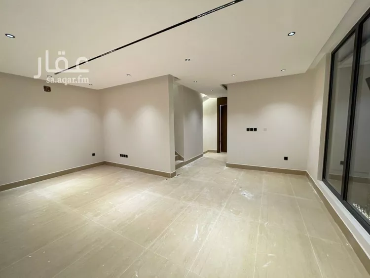 فيلا للبيع في شارع أبي الحسن الأسفرائيني, حي المهدية, مدينة الرياض, منطقة الرياض 25