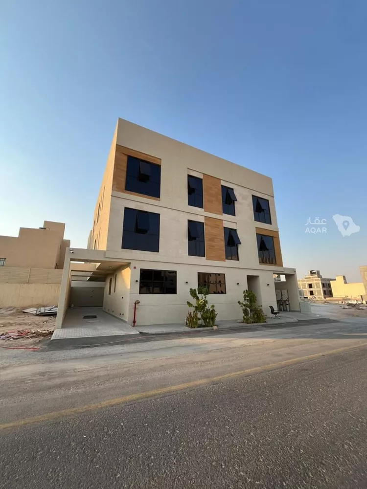 عمارة للبيع في شارع أحمد بن هاشم, حي المهدية, مدينة الرياض, منطقة الرياض صورة 3