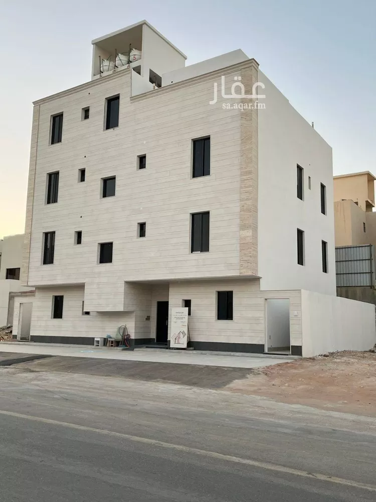 عمارة للبيع في شارع عمير بن سنان بن عرفطة, حي المهدية, مدينة الرياض, منطقة الرياض صورة 4
