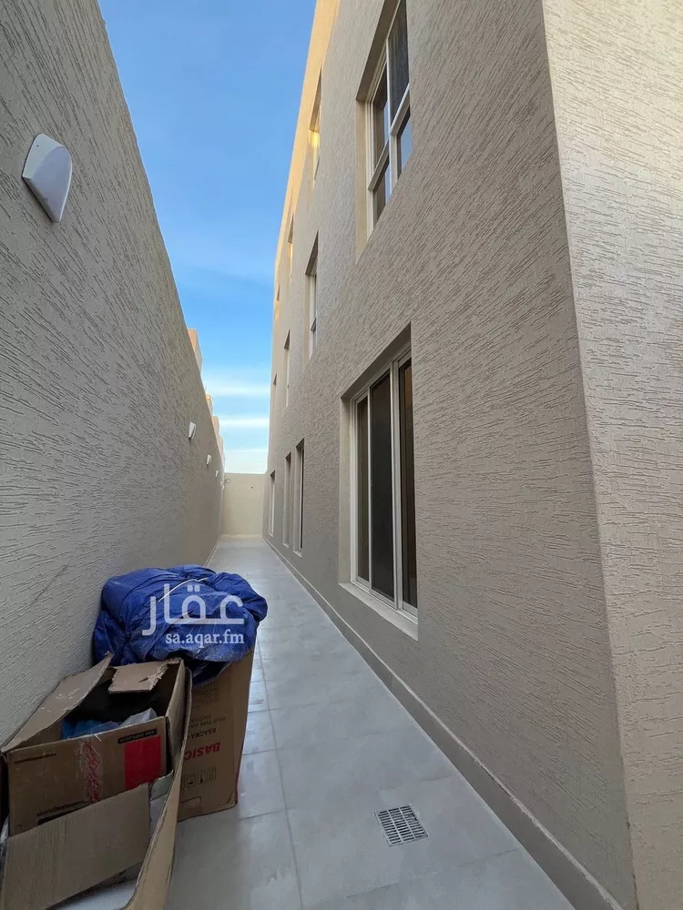 عمارة للبيع في شارع كفاية بنت أبي الفتوح, حي المهدية, مدينة الرياض, منطقة الرياض 14