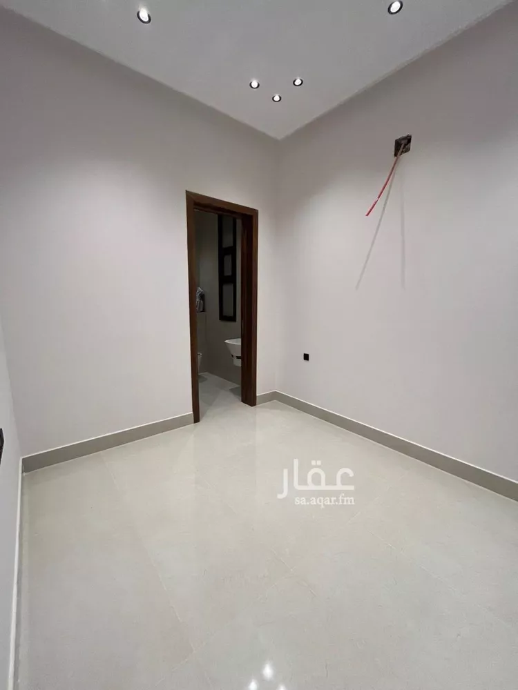 Villa for Sale in Riyadh Al Mahdiyah صورة 4