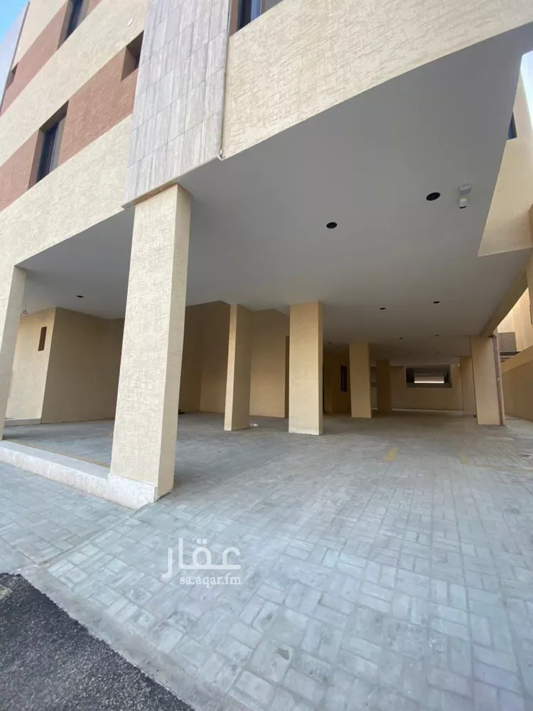 عمارة للبيع في شارع أحمد بن الحسن الأنصاري, حي المهدية, مدينة الرياض, منطقة الرياض صورة 3
