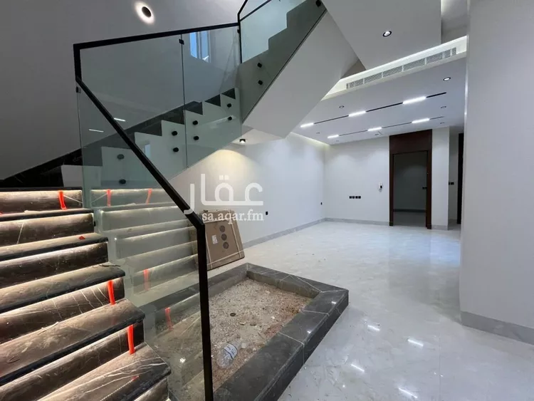 فيلا للبيع في شارع عفيف الدين الثقفي, حي المهدية, مدينة الرياض, منطقة الرياض صورة 4