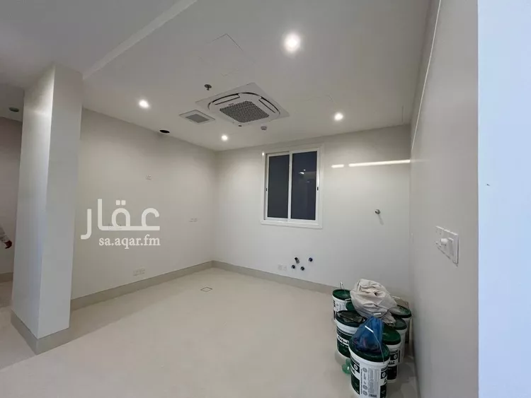 عمارة للبيع في شارع كفاية بنت أبي الفتوح, حي المهدية, مدينة الرياض, منطقة الرياض 9