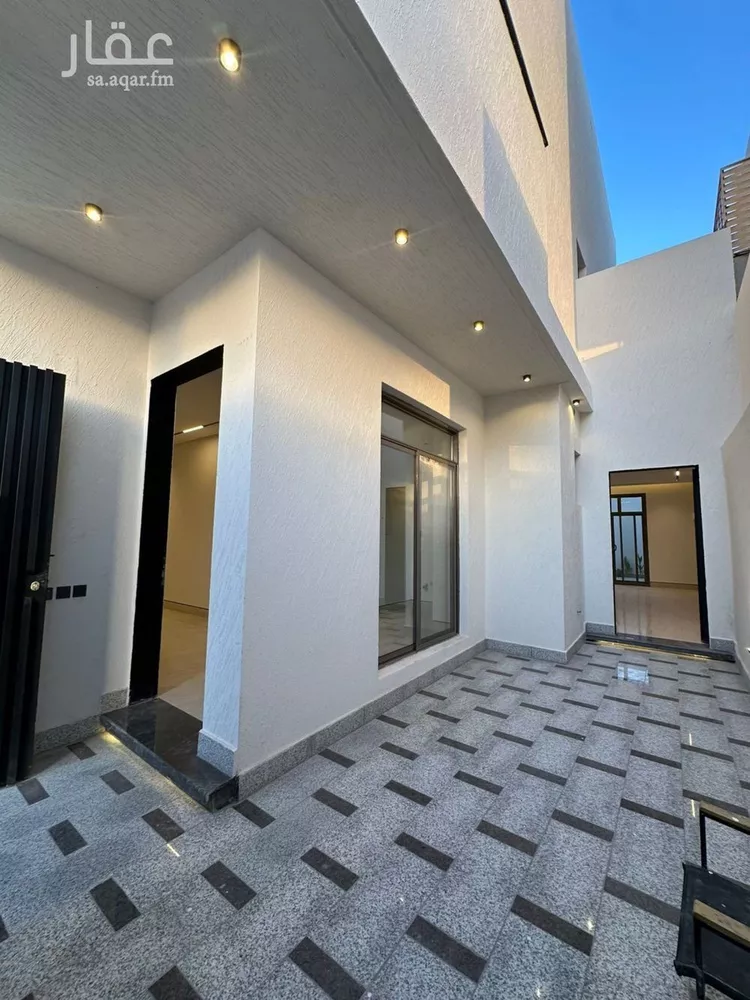 Villa for Sale in Riyadh Al Mahdiyah صورة 2