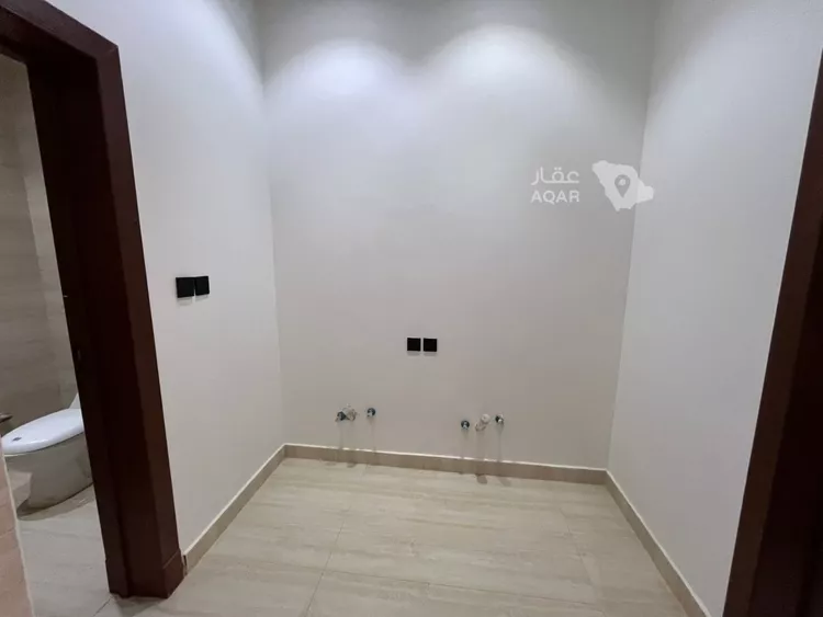 فيلا للبيع في شارع خلف الأحمر, حي المهدية, مدينة الرياض, منطقة الرياض 23