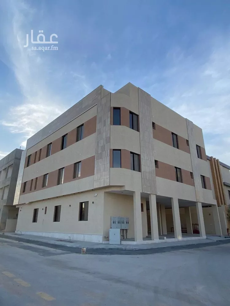 عمارة للبيع في شارع أحمد بن الحسن الأنصاري, حي المهدية, مدينة الرياض, منطقة الرياض