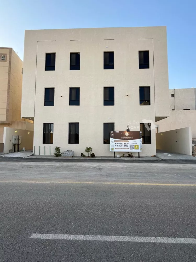 Building for Sale in Riyadh Al Mahdiyah