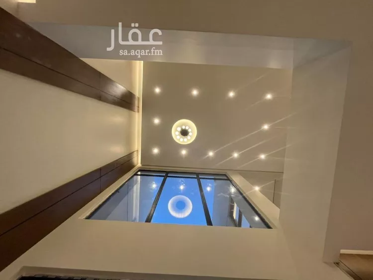 فيلا للبيع في شارع أحمد بن الحسن الأنصاري, حي المهدية, مدينة الرياض, منطقة الرياض صورة 5