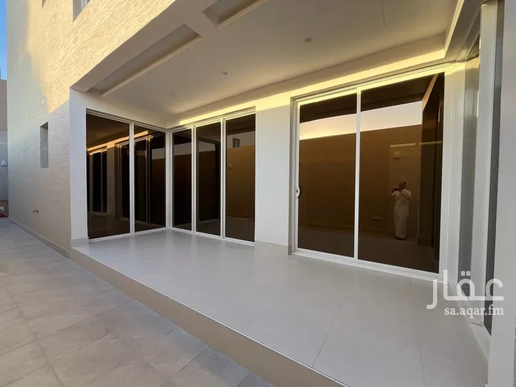 عمارة للبيع في شارع كفاية بنت أبي الفتوح, حي المهدية, مدينة الرياض, منطقة الرياض 12
