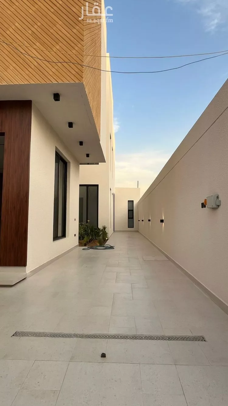 فيلا للبيع في شارع وادي الحسنا, حي المهدية, مدينة الرياض, منطقة الرياض صورة 2