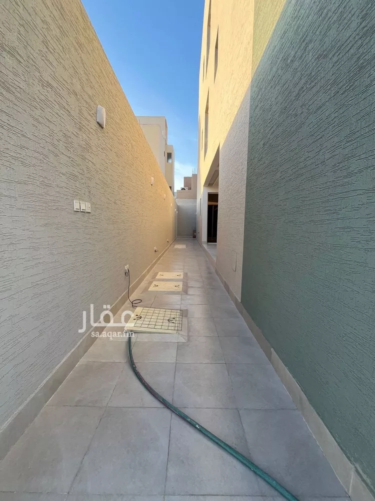 عمارة للبيع في شارع كفاية بنت أبي الفتوح, حي المهدية, مدينة الرياض, منطقة الرياض صورة 5