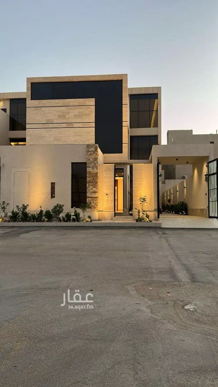 Villa for Sale in Riyadh Al Mahdiyah 1 صورة