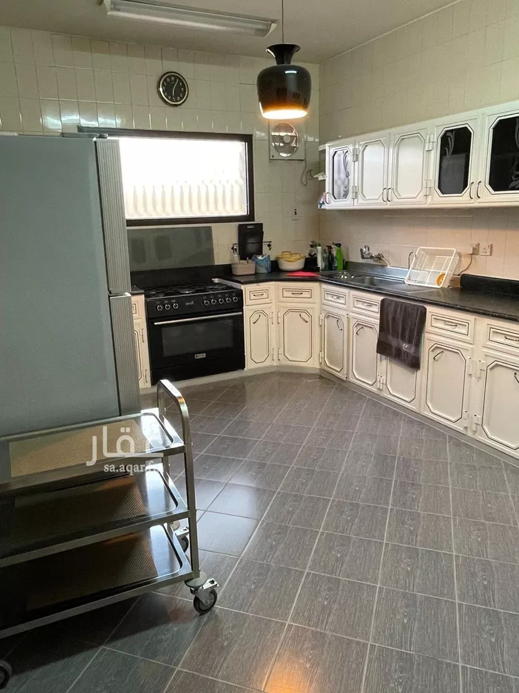 فيلا للبيع في شارع صهيب بن سفيان, حي السليمانية, مدينة عنيزة, منطقة القصيم صورة 3