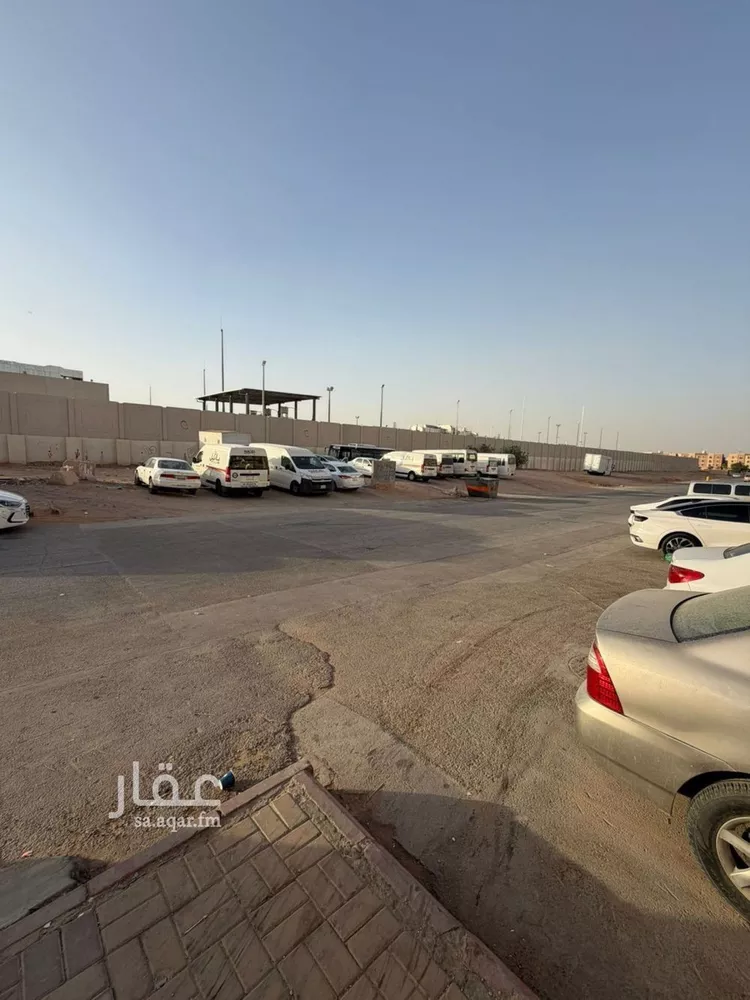 Building for Rent in Riyadh Ishbiliyah