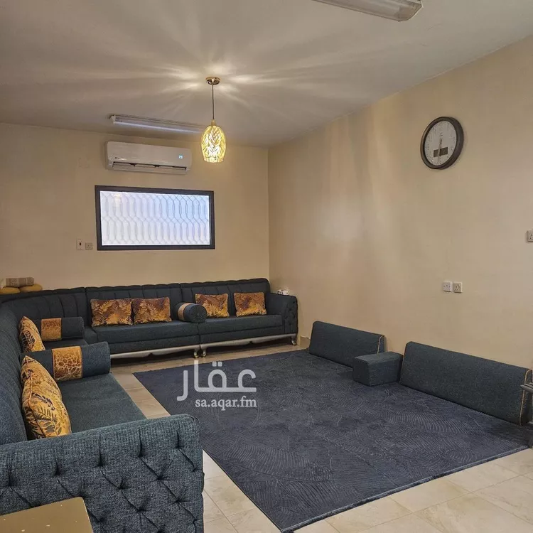 فيلا للبيع في شارع صهيب بن سفيان, حي السليمانية, مدينة عنيزه, منطقة القصيم صورة 2