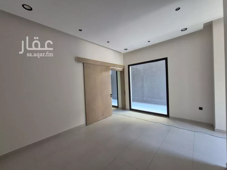 Floor for Sale in Riyadh Ar Rawabi 7