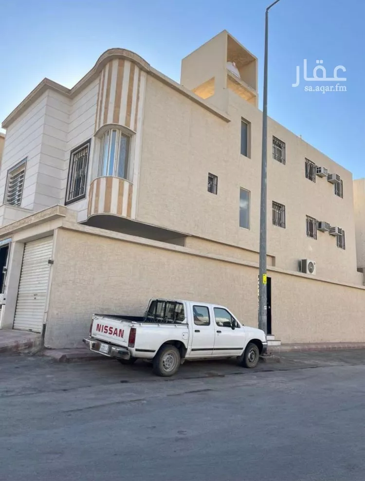 فيلا للبيع في شارع أحمد بن منصور, حي ديراب, مدينة الرياض, منطقة الرياض صورة 2