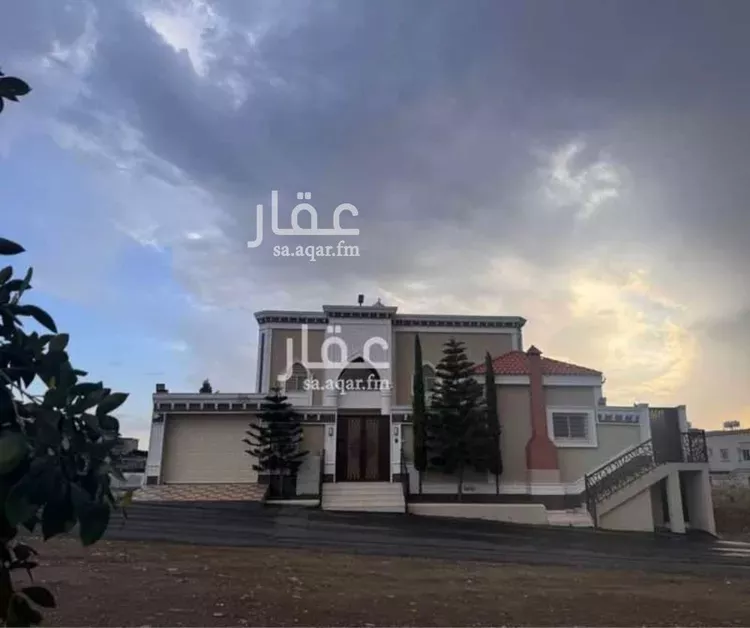 فيلا للبيع في شارع ام القوين, حي الزهور, مدينة أبها, منطقة عسير