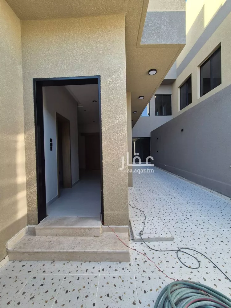 Floor for Sale in Riyadh Ar Rawabi 8