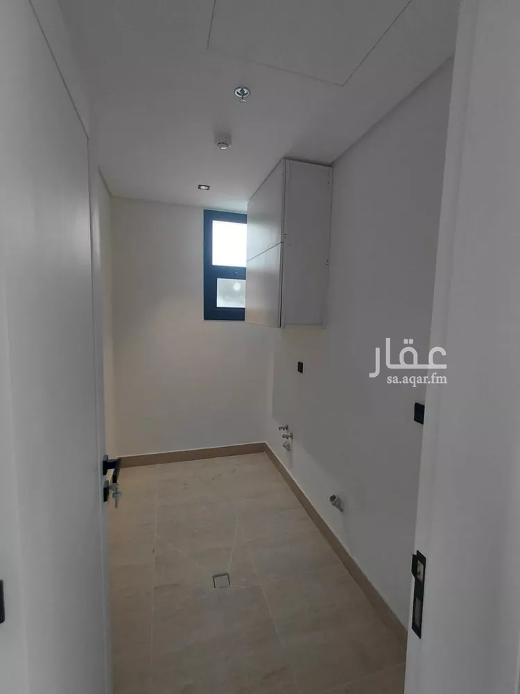 شقة للإيجار في شارع سفيان بن النضر, حي الحمراء, مدينة الخبر, المنطقة الشرقية 6