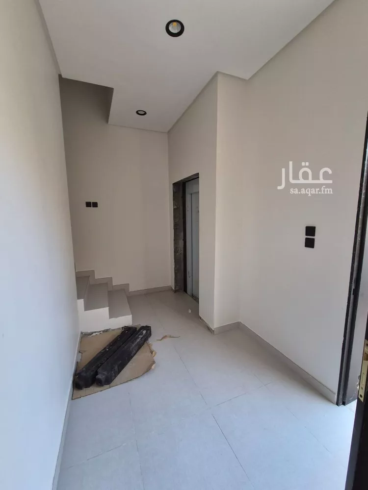 Floor for Sale in Riyadh Ar Rawabi 21
