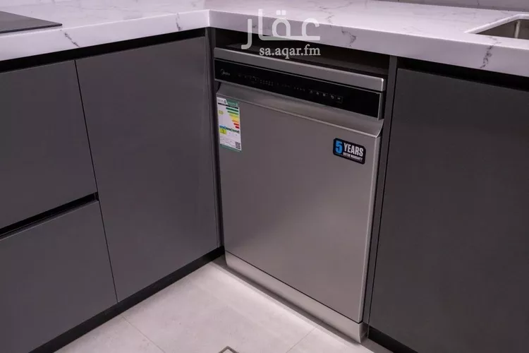 شقة للإيجار في شارع البحر, حي البحر, مدينة الخبر, المنطقة الشرقية صورة 4