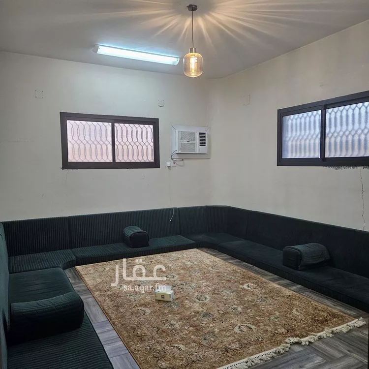 فيلا للبيع في شارع صهيب بن سفيان, حي السليمانية, مدينة عنيزة, منطقة القصيم صورة 2