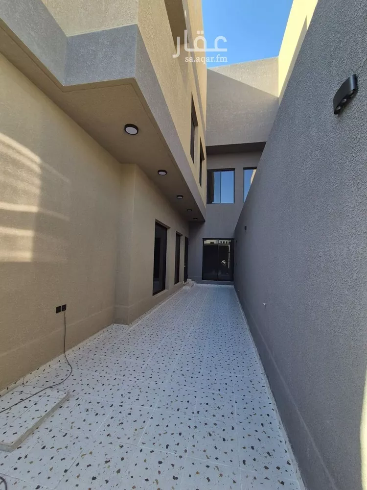 Floor for Sale in Riyadh Ar Rawabi 6