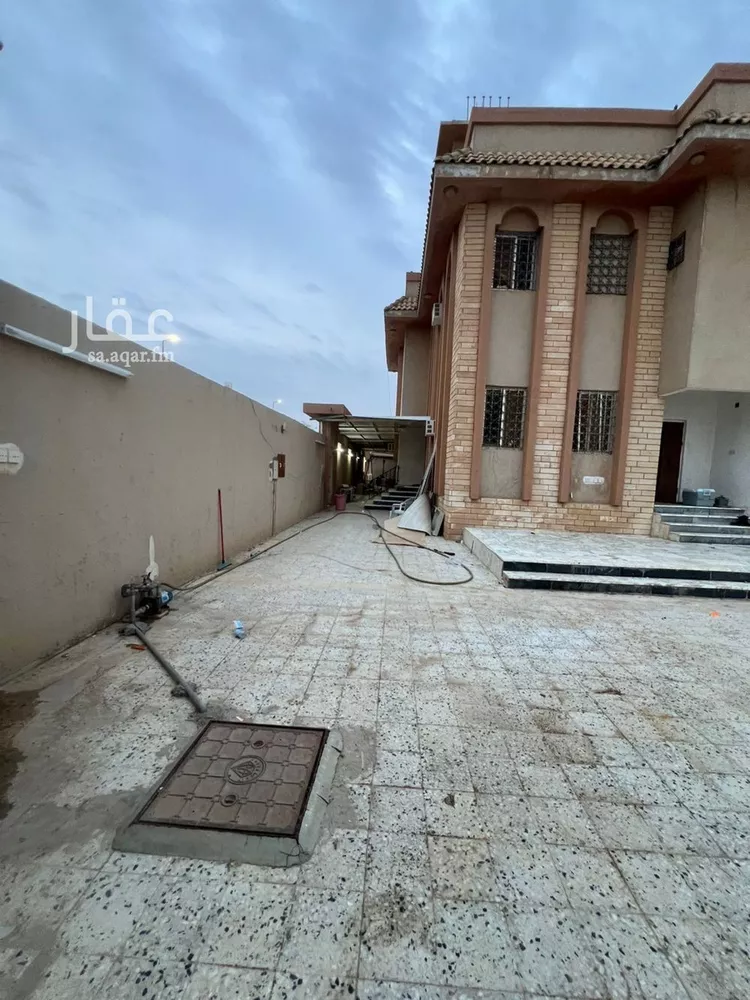 فيلا للبيع في شارع الزبير بن العوام, حي الحزم, مدينة حريملاء, منطقة الرياض