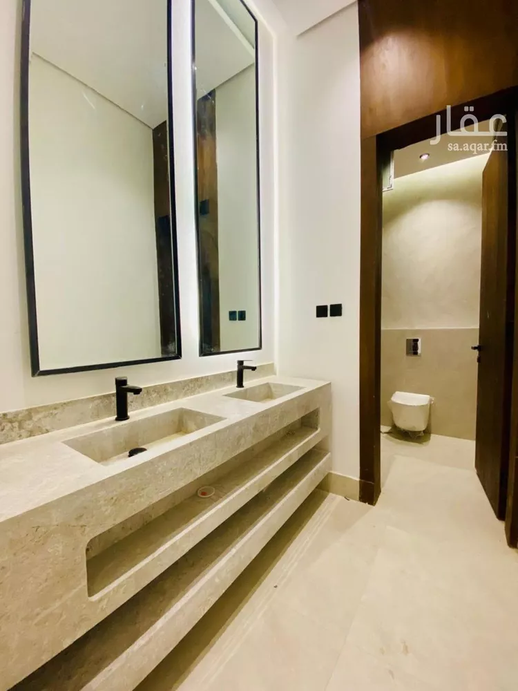فيلا للبيع في شارع علي المنوفي, حي المهدية, مدينة الرياض, منطقة الرياض 14