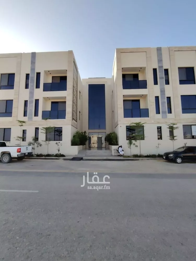 شقة للبيع في شارع ابن أبي الشكر الفلكي, حي المهدية, مدينة الرياض, منطقة الرياض صورة 2