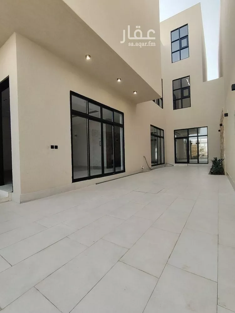 فيلا للبيع في شارع إسماعيل الصائغ, حي المهدية, مدينة الرياض, منطقة الرياض صورة 3