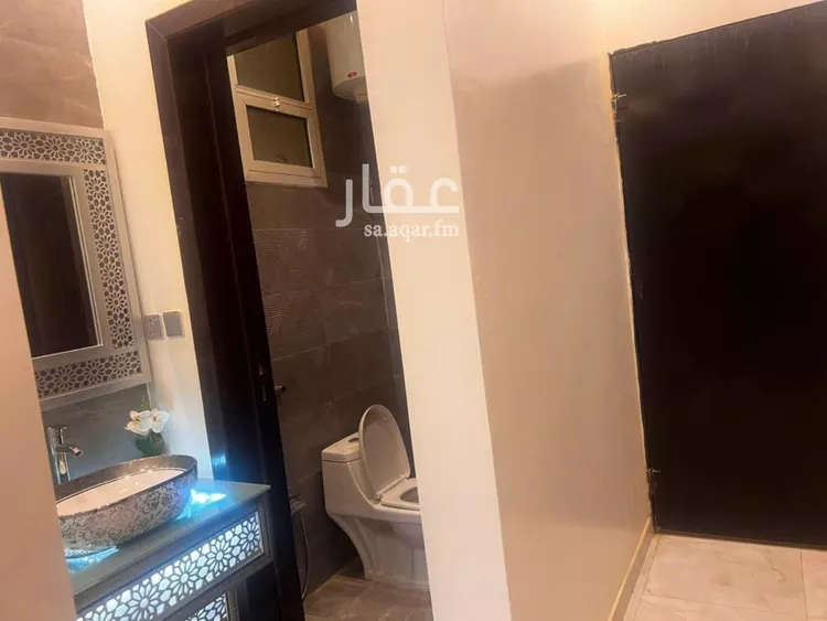 فيلا للبيع في شارع ابن الشيرازي, حي المهدية, مدينة الرياض, منطقة الرياض 6